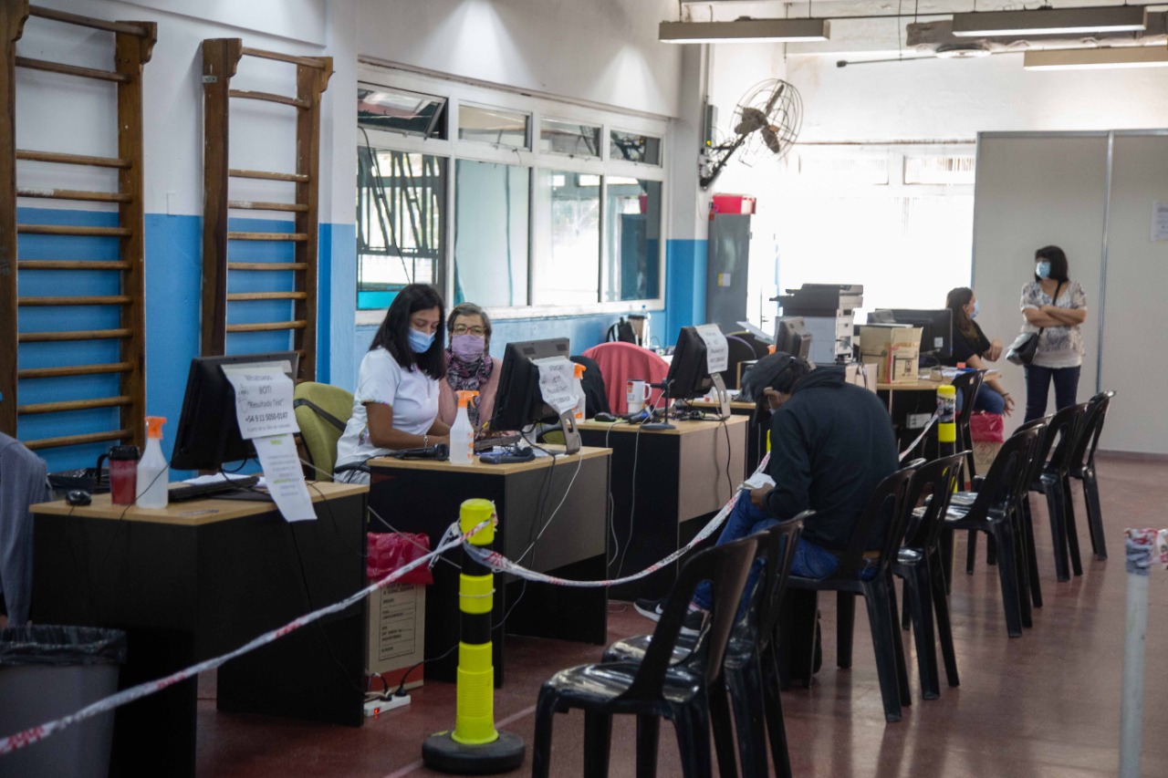 El polideportivo Martín Fierro, centro de testeo para sintomáticos y asintomáticos