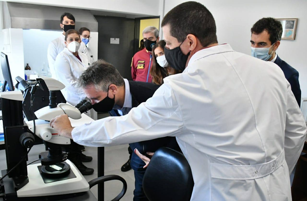 Recorrida por la sede de la Policía Científica con el Secretario de Investigaciones y la Fiscal Especializada en Estupefacientes