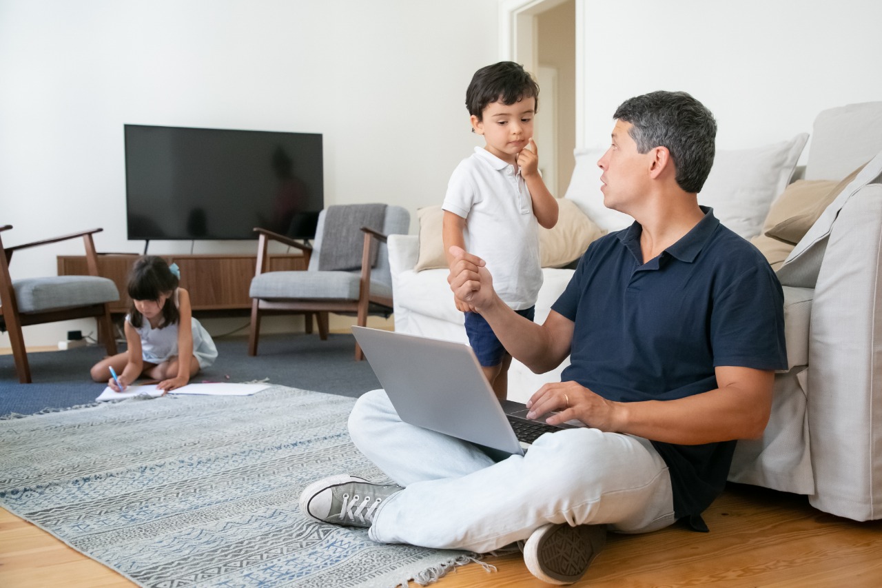 Conversatorio sobre políticas de cuidado para las familias