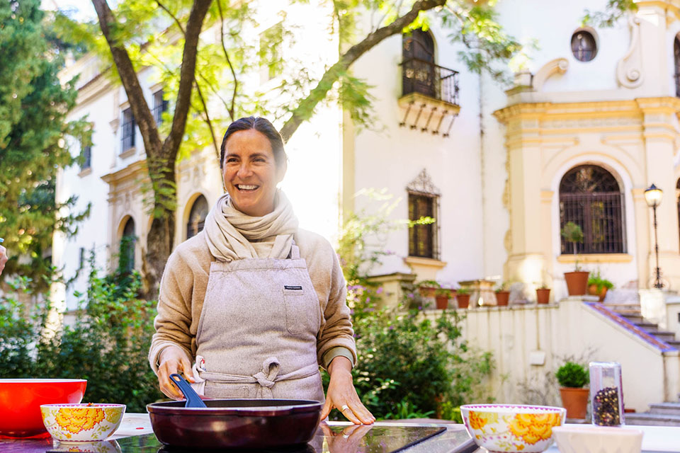 ¡Aprendé a cocinar paella junto a Juliana López May!