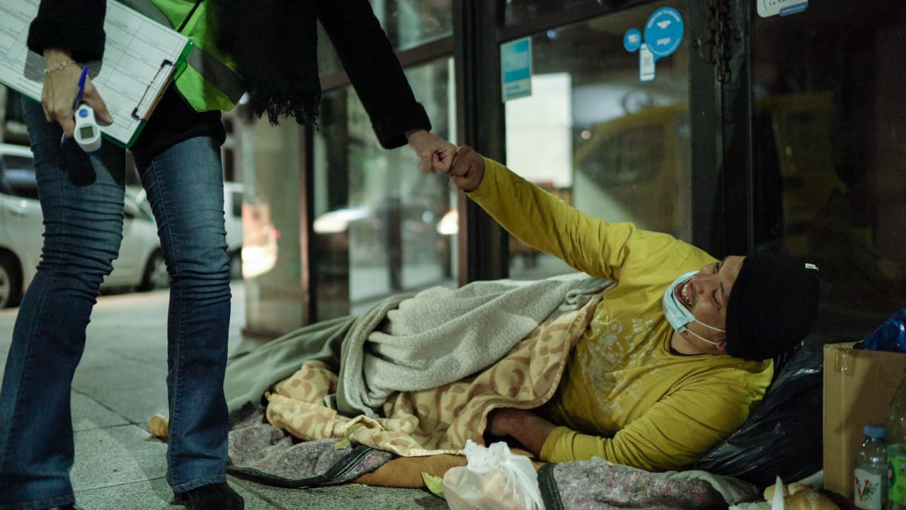 Se refuerza el Operativo Frío para asistir a personas en situación de calle