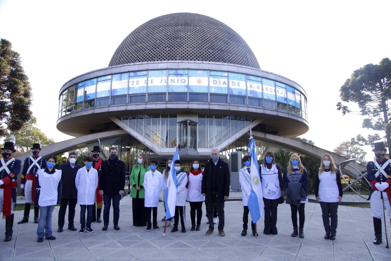 Rodríguez Larreta encabezó en el Planetario “Galileo Galilei” el acto por el Día de la Bandera