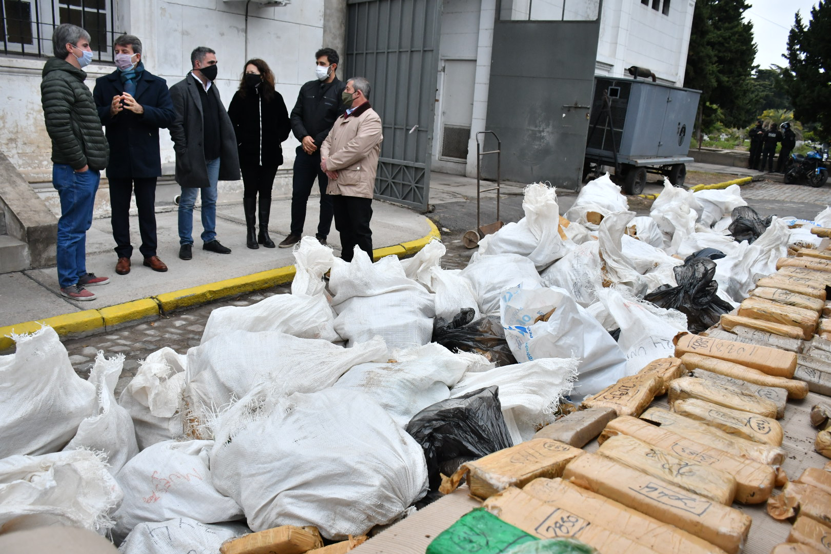 La Policía de la Ciudad quemó 2.900 kilos de marihuana incautada