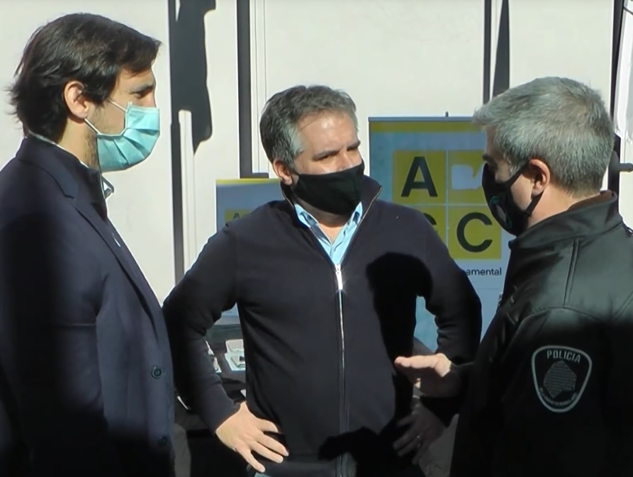 Continúa la devolución de celulares robados