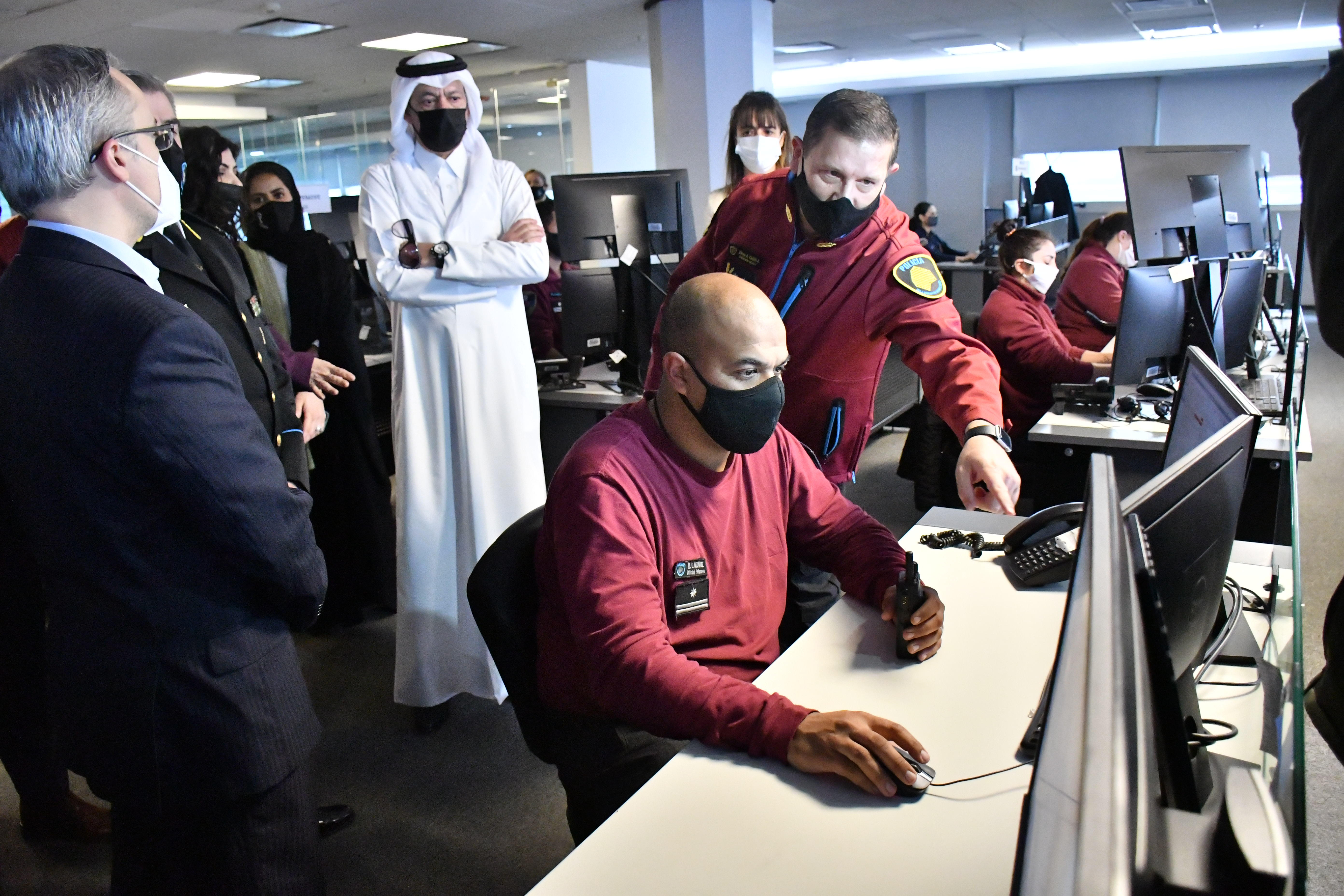 Visita del embajador de Qatar en Argentina a la Policía de la Ciudad