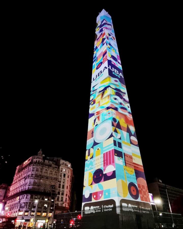 La UBA celebra sus 200 años con un mapping en el Obelisco