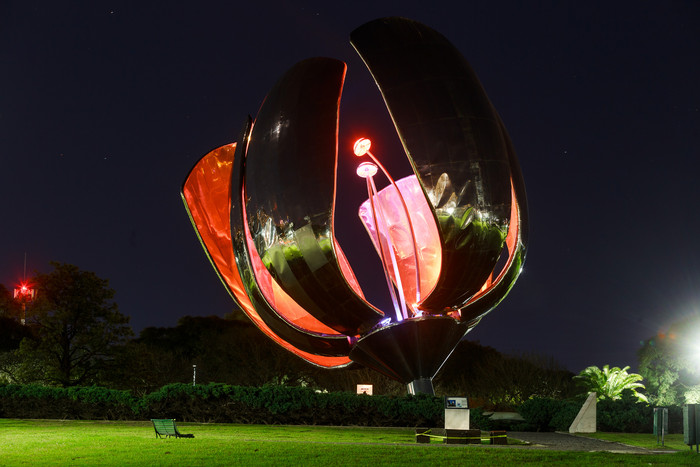 Día de Eslovaquia: la Ciudad ilumina monumentos por el aniversario de la Constitución Eslovaca