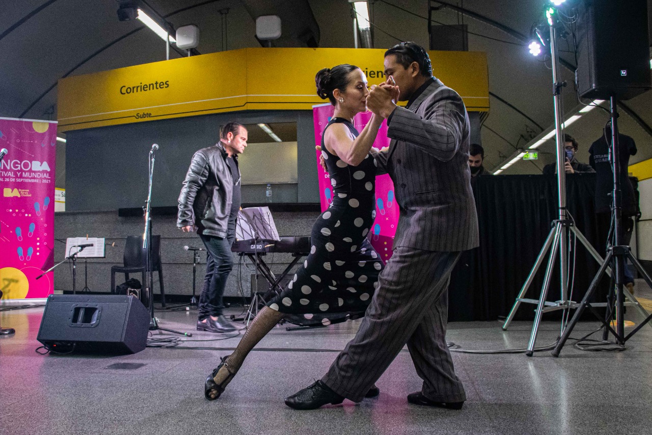 El subte se sumó al Tango BA Festival y Mundial 2021
