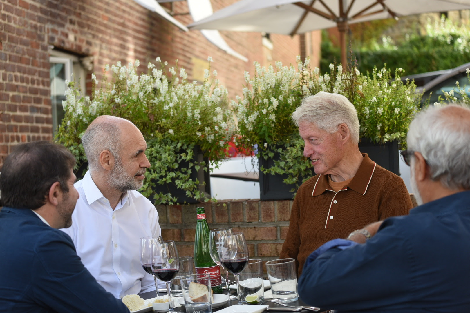 Rodríguez Larreta almorzó con Bill Clinton, ex presidente de los Estados Unidos, en Nueva York