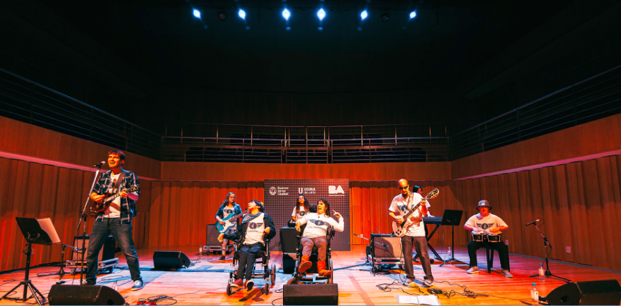 Regiones 11.10 celebró la primavera