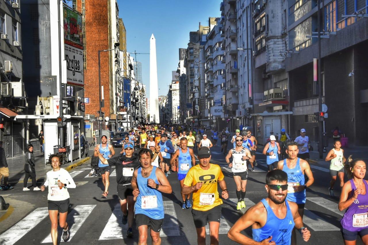 Con protocolos sanitarios, vuelven dos clásicos del atletismo a la Ciudad: se corren los 21 y 42 K