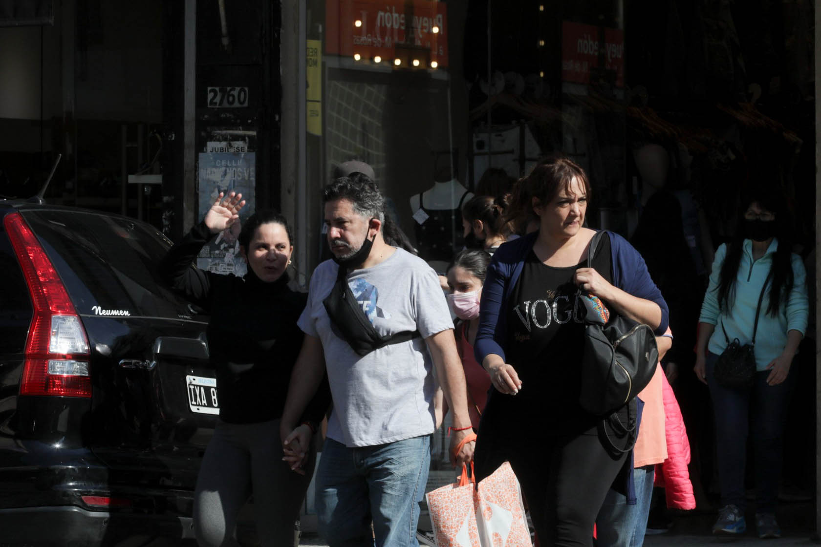 Fotogalería: primeras horas sin barbijo en los espacios públicos porteños