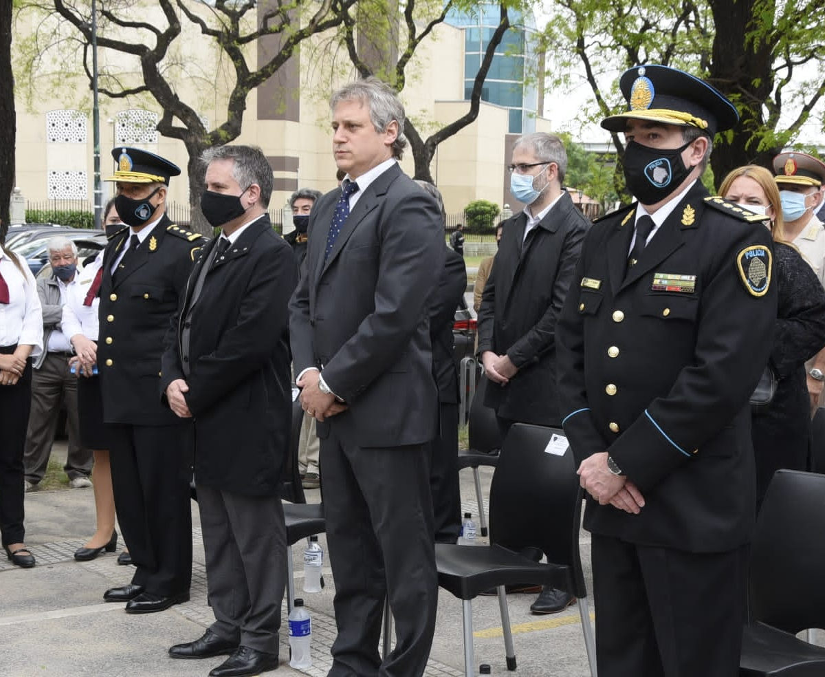 Homenaje a los policías caídos en cumplimiento del deber