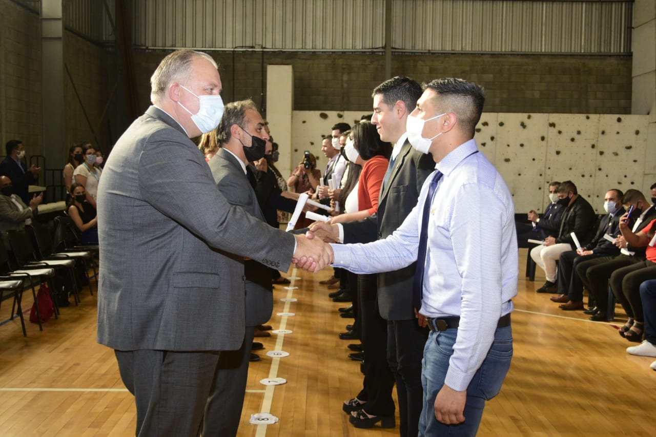 Acto de egreso de Técnicos Superiores en el ISSP
