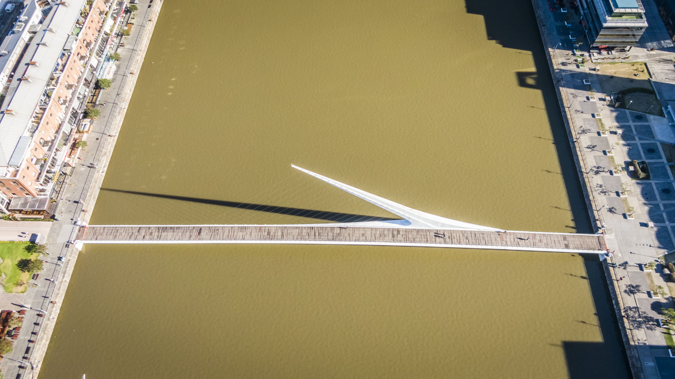 La Ciudad pone en valor el Puente de la Mujer