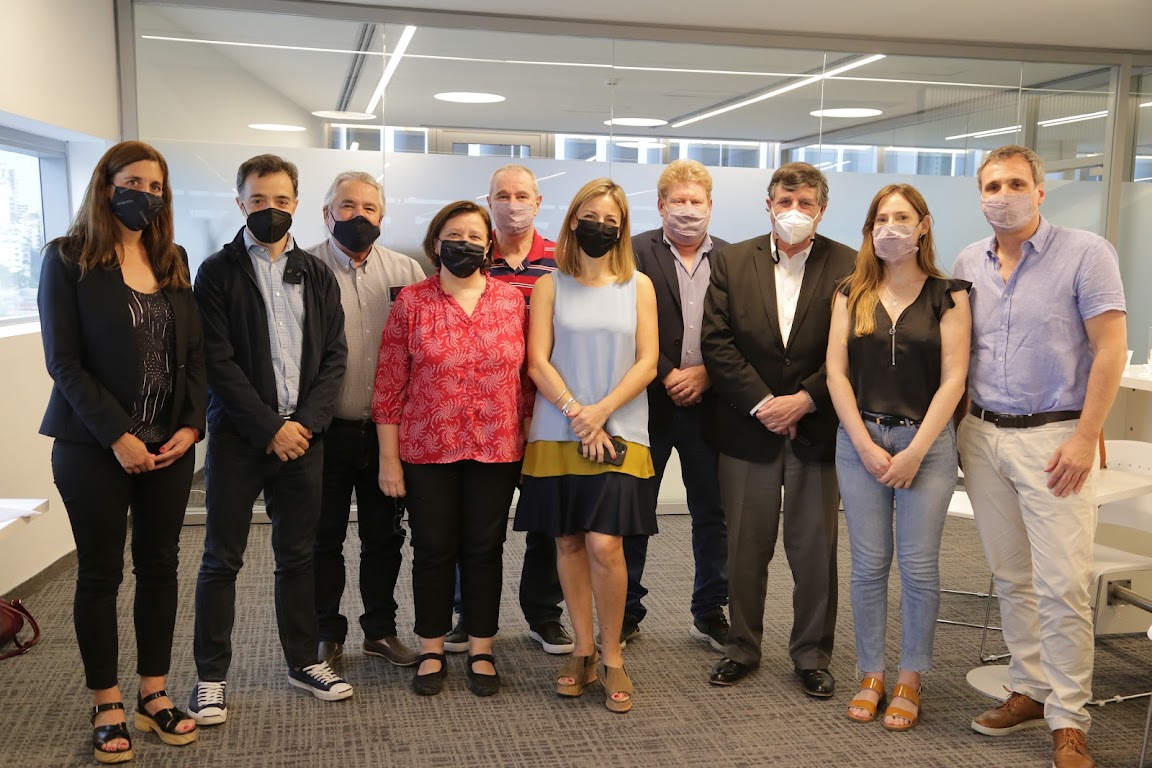 Representantes de cámaras empresariales se reunieron con Soledad Acuña en apoyo a la iniciativa de las prácticas educativas en ámbitos laborales