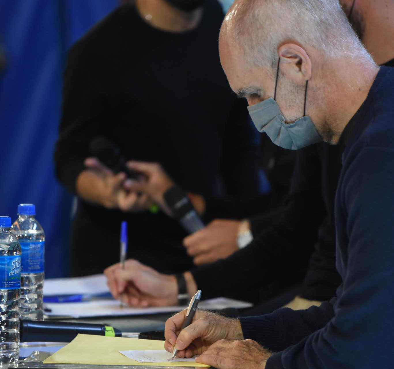 Reunión de vecinos y vecinas de Almagro con Horacio