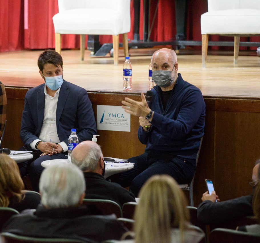 Reunión de vecinos y vecinas de San Nicolás con Horacio