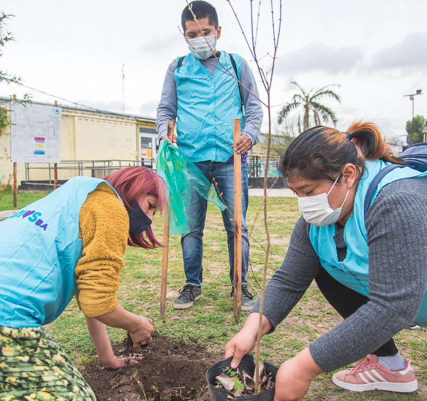 Jornada de plantación en Ramón Carrillo