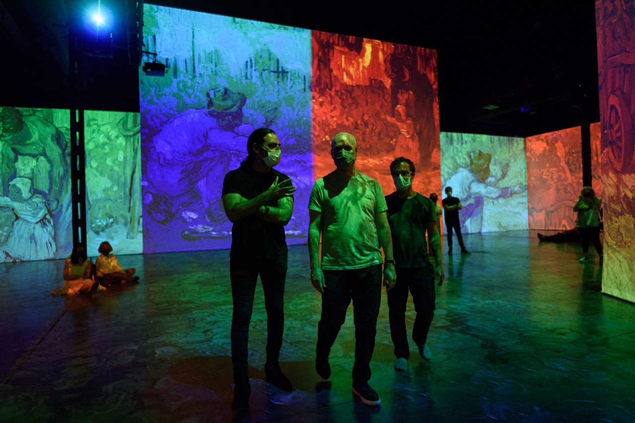 Rodríguez Larreta participó del preestreno de la muestra inmersiva 'Imagine Van Gogh'