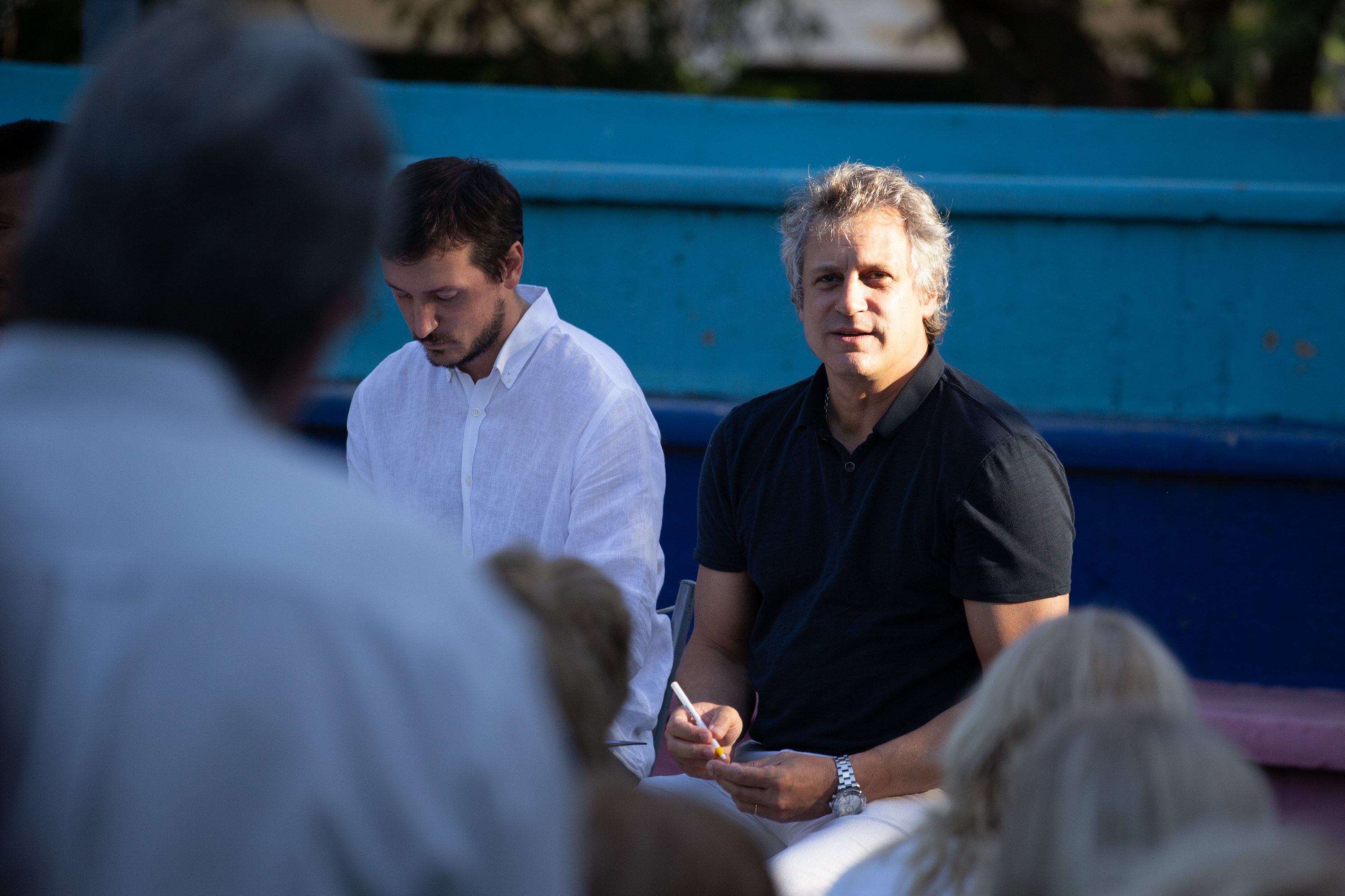 Reunión de vecinos y vecinas de Caballito con Felipe