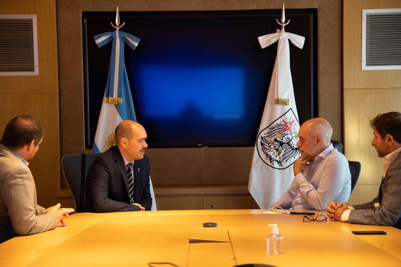 Rodríguez Larreta recibió al encargado de Negocios y representantes de la comunidad ucraniana y ofreció ayuda humanitaria 