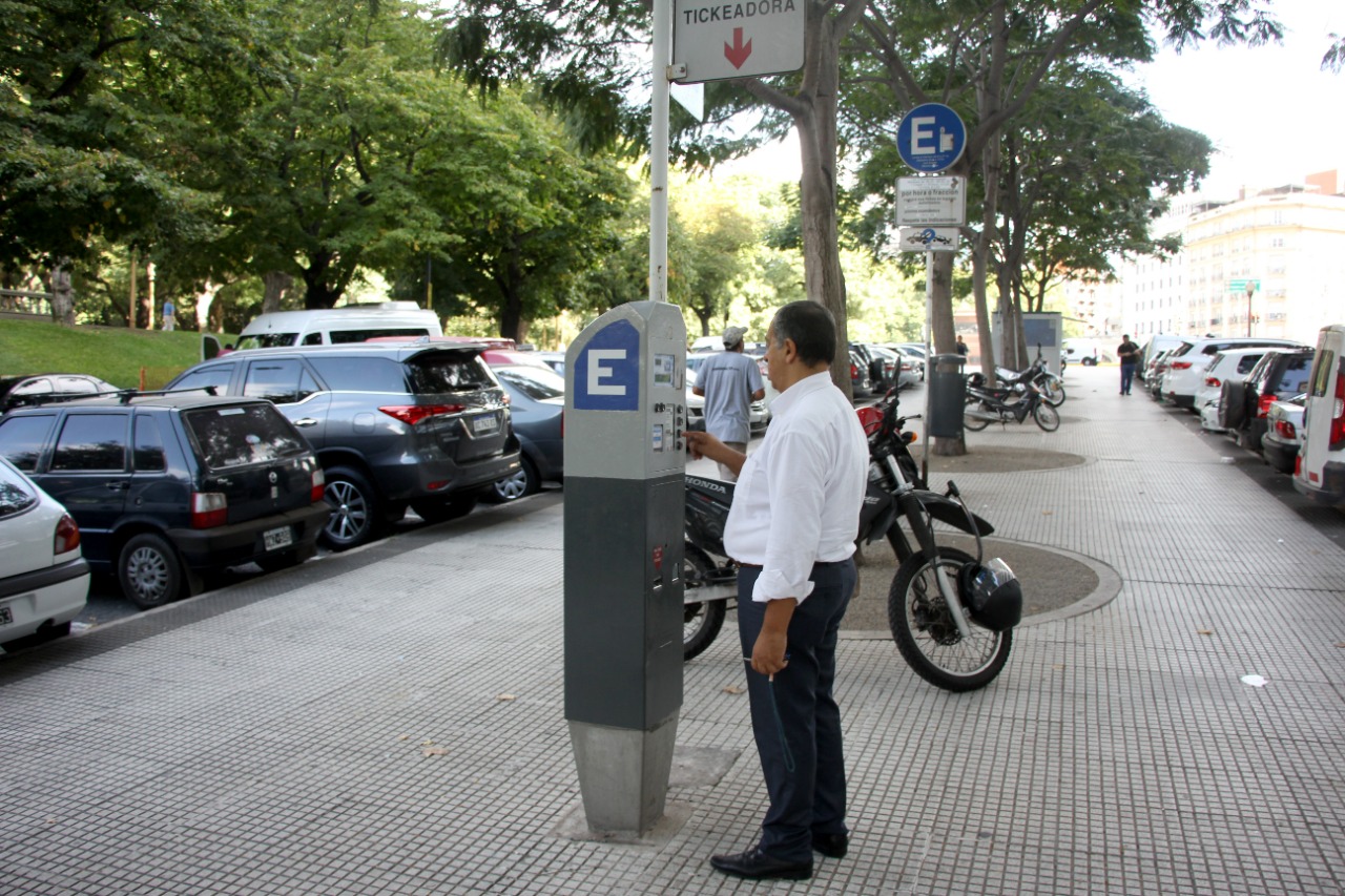 El nuevo sistema de estacionamiento medido será 100% digital
