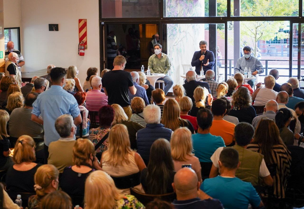 Continúan las reuniones con vecinos de la Ciudad