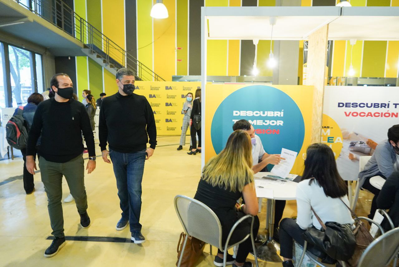 La Ciudad realizó la primera “Feria de Empleabilidad”