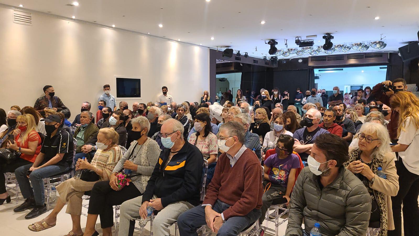 Reunión en Flores con Jorge Macri
