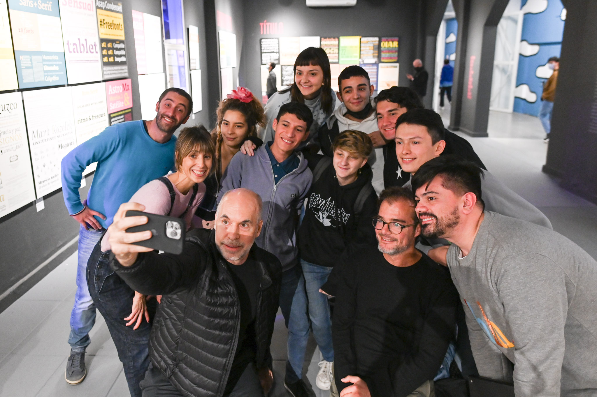 Rodríguez Larreta recorrió la Bienal de Arte Joven