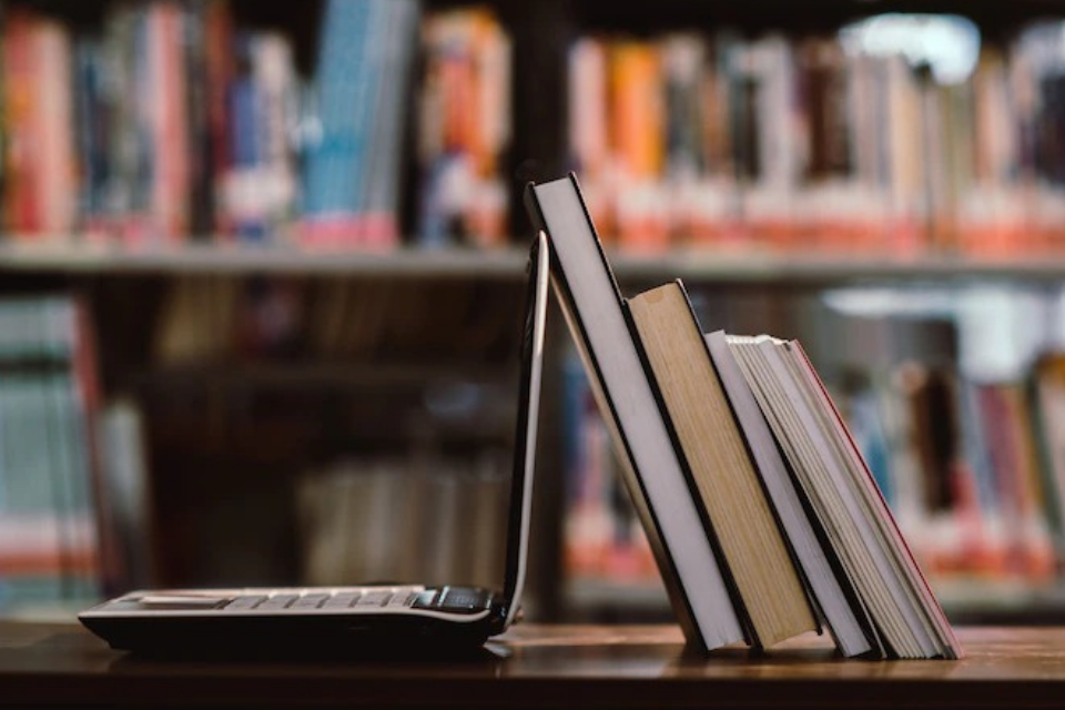  Nuevas inscripciones a Biblio Club, los talleres literarios de la Red de Bibliotecas. ¡Ahora también con opciones presenciales!