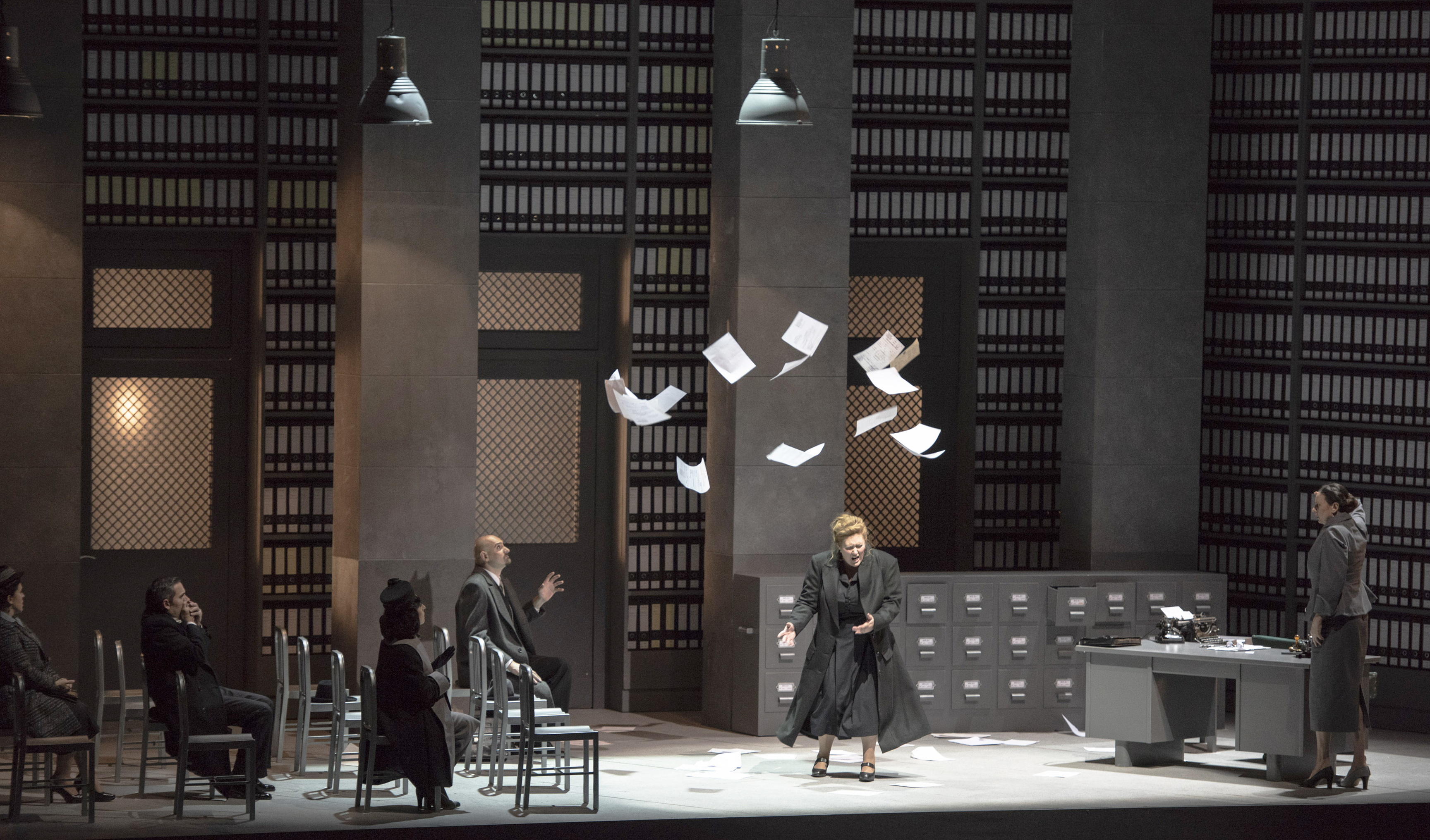 Se estrenó El Cónsul, la ópera del Teatro Colón