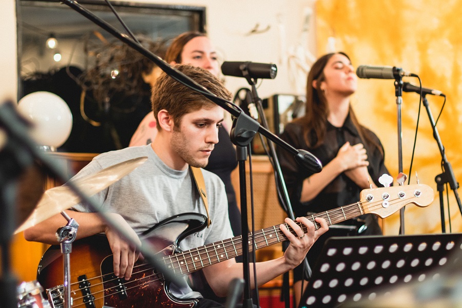 Nempla Jam. La escuela Nempla copa el anfiteatro