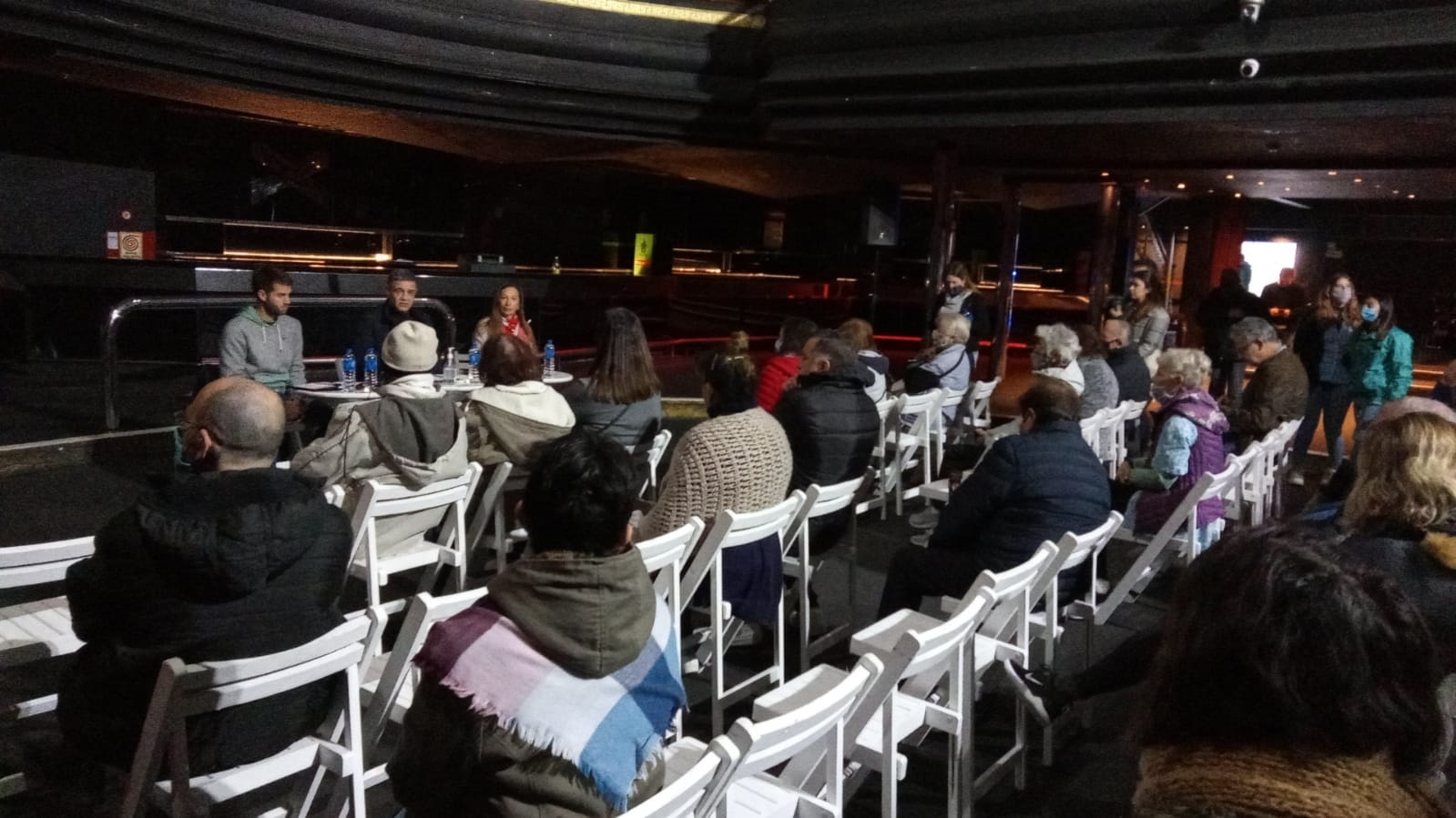 Una reunión de vecinos y vecinas de Colegiales con Jorge Macri