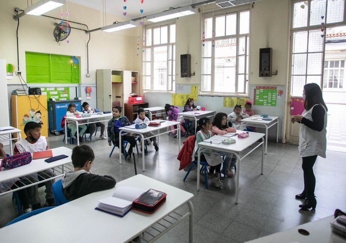 En qué consiste la regulación del lenguaje inclusivo en las escuelas