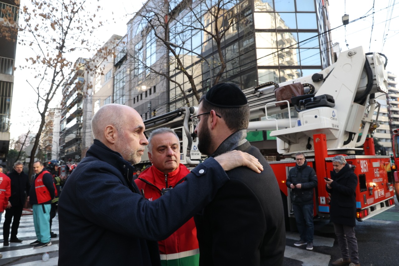Rodríguez Larreta dio sus condolencias por los fallecidos en el incendio y reconoció al Sistema de Emergencias
