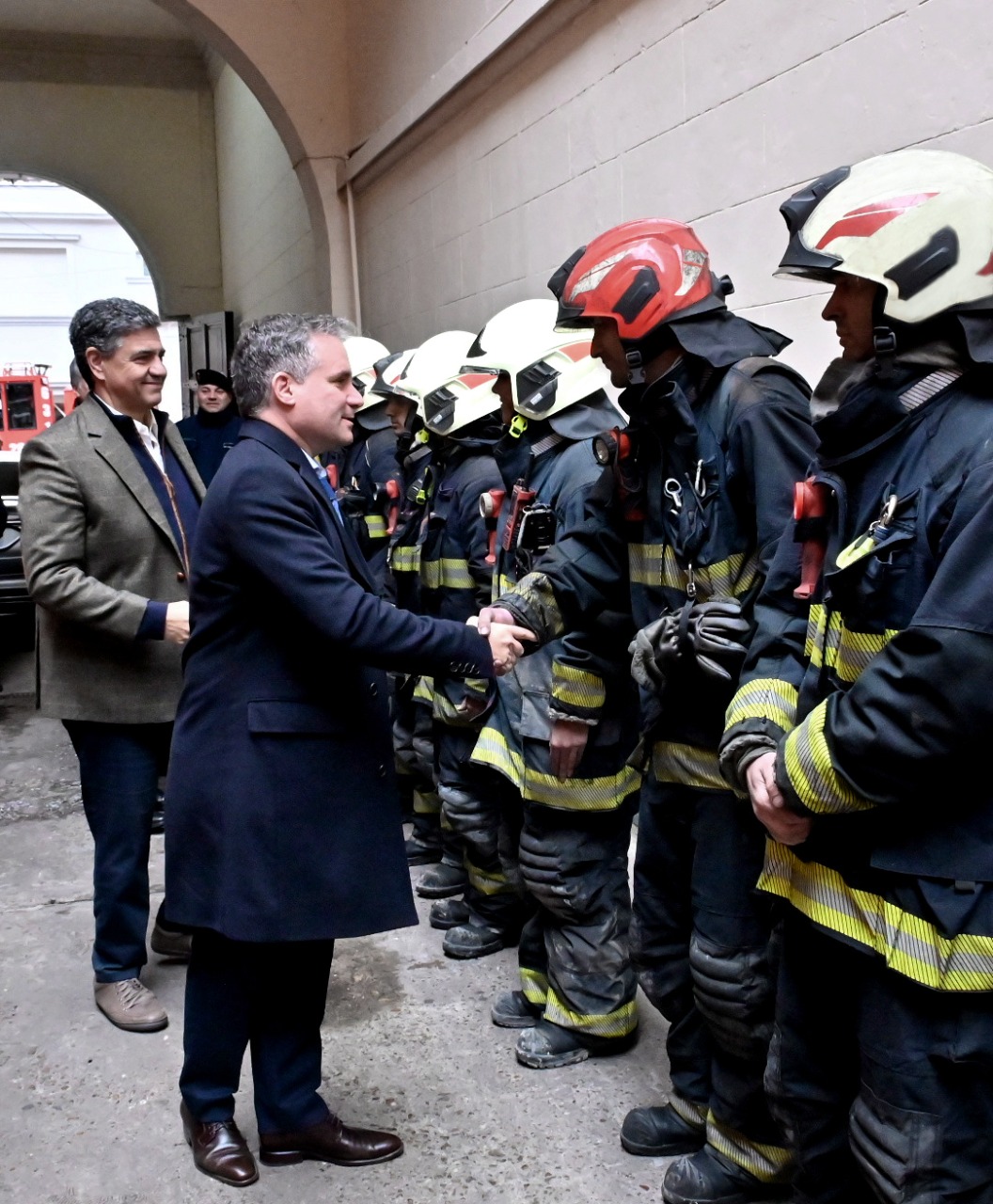 Reconocimiento a Bomberos de la Ciudad que participaron del combate al fuego y los rescates en el incendio en Recoleta