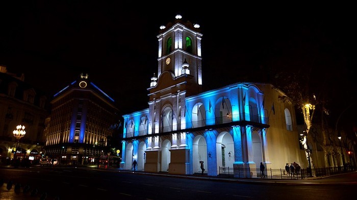 Buenos Aires iluminada por el Día de la Independencia 