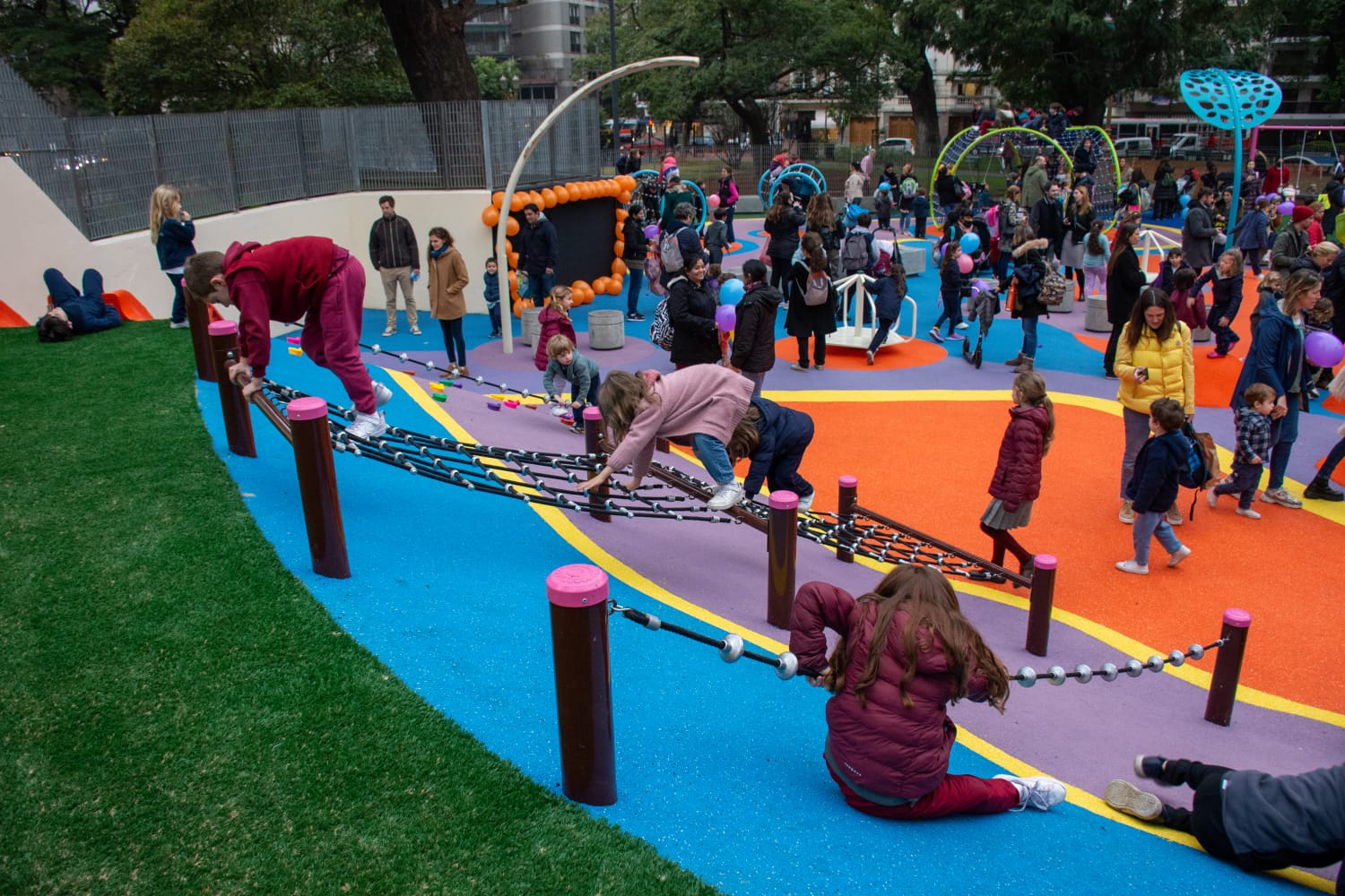 Puesta en valor del patio de juegos Plaza Vicente López y Planes