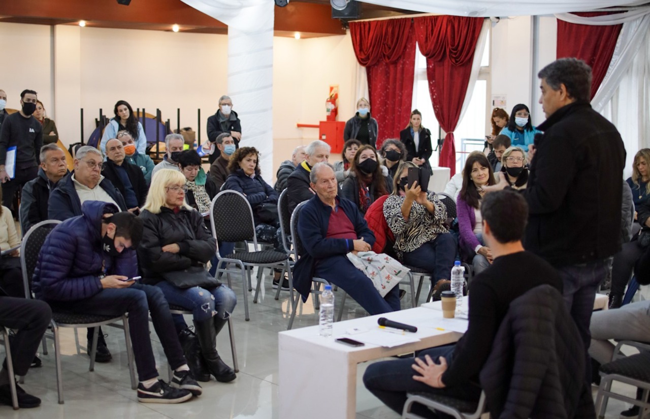 Continúan los encuentros con vecinos