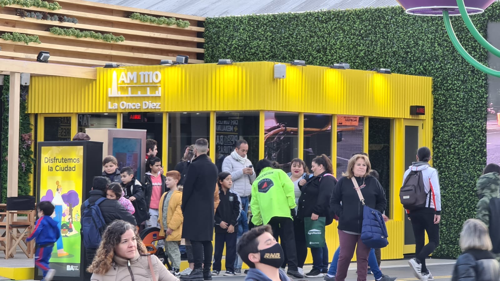 La Once Diez transmite en vivo desde la Exposición Rural 2022