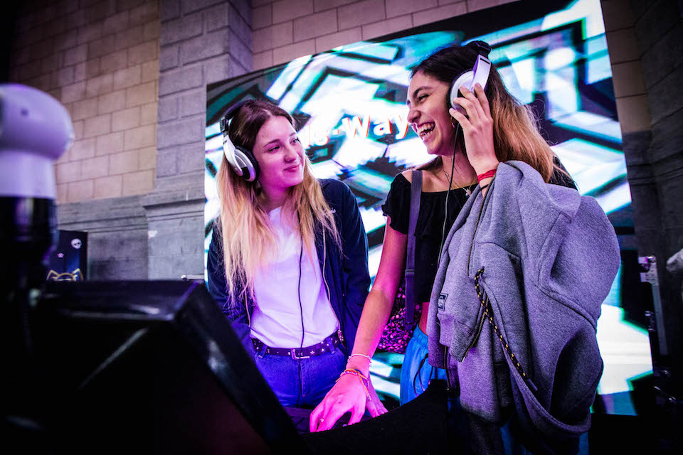 ¡Conocé las bandas y solistas seleccionados de  #ExperienciaEmergente2022! 
