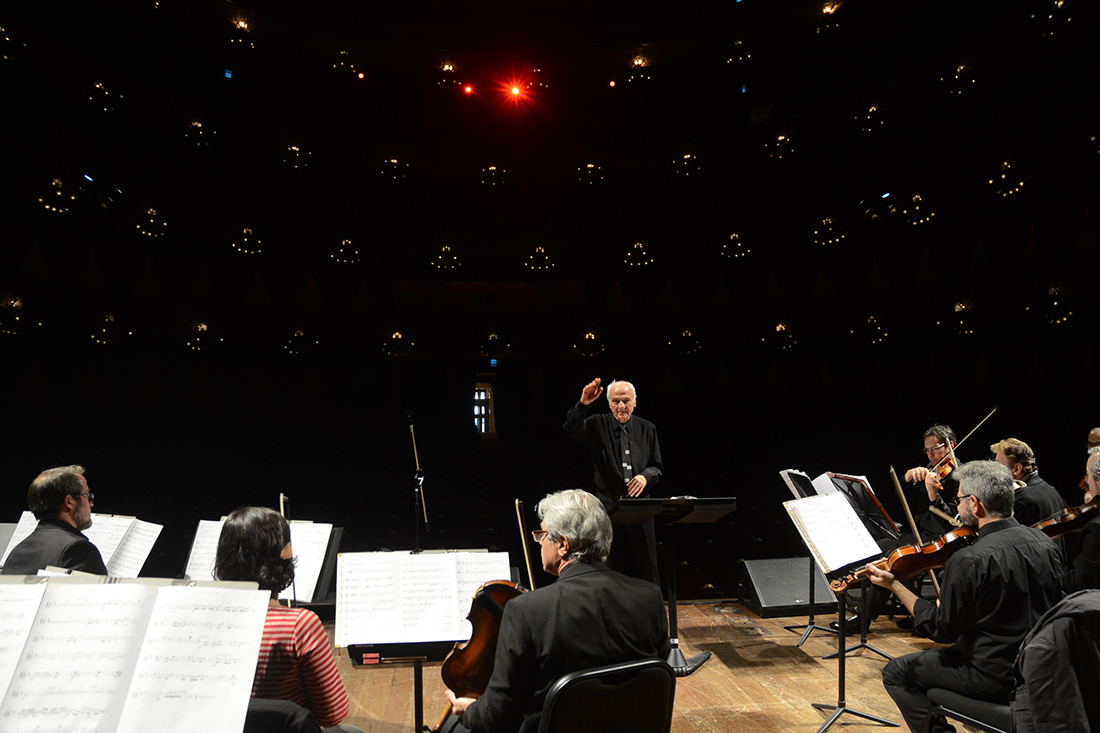 La Orquesta del Tango de Buenos Aires se lució por Casa Justina en el Teatro Colón
