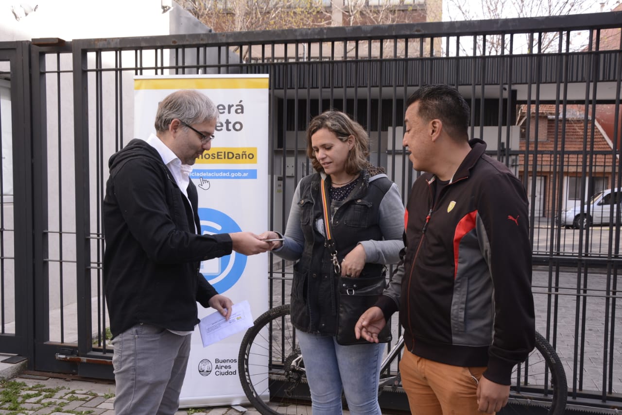 Nueva entrega de celulares y bicicletas recuperados contra la delincuencia