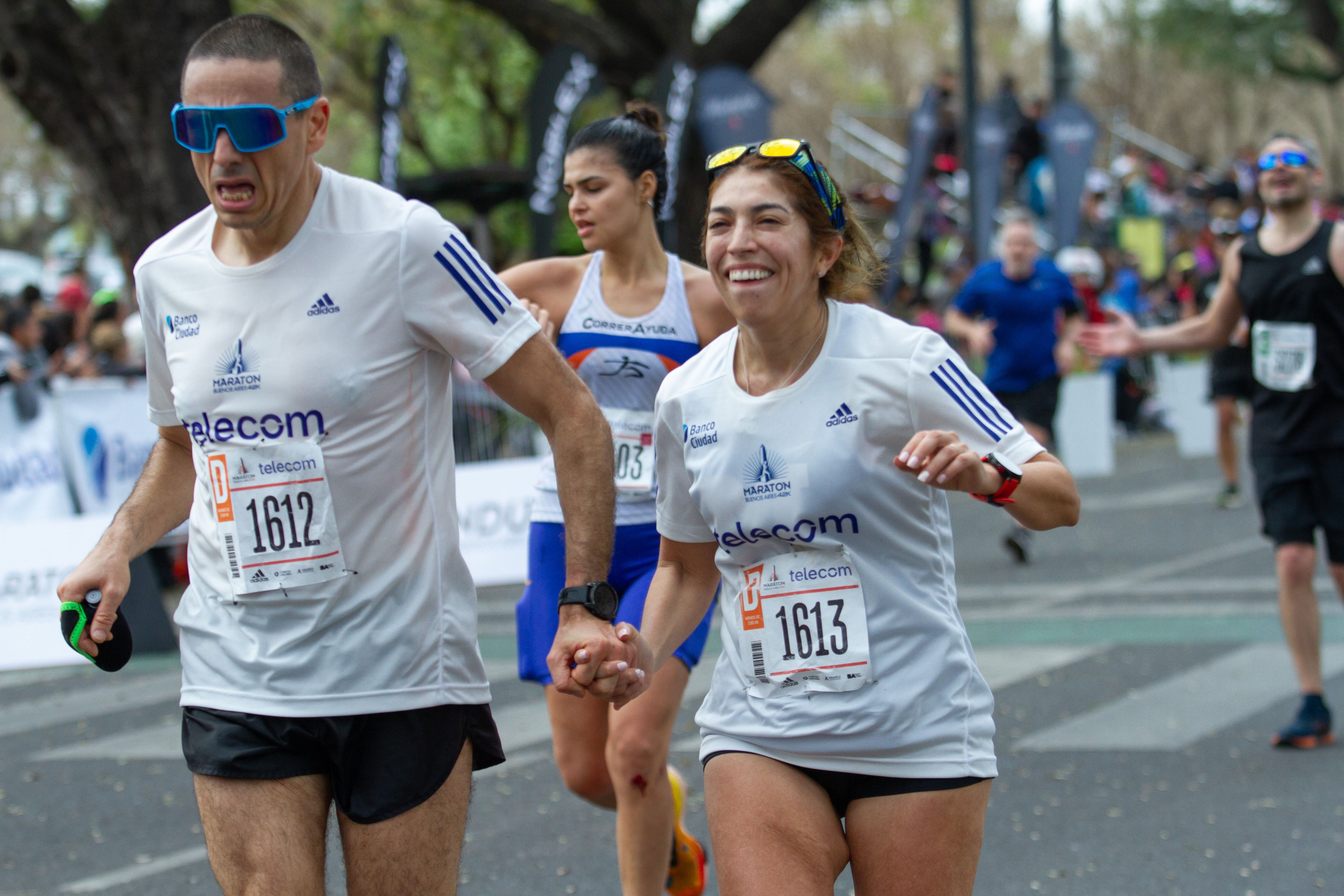 Fotogalería: la emoción y la alegría de los deportistas en los 42K