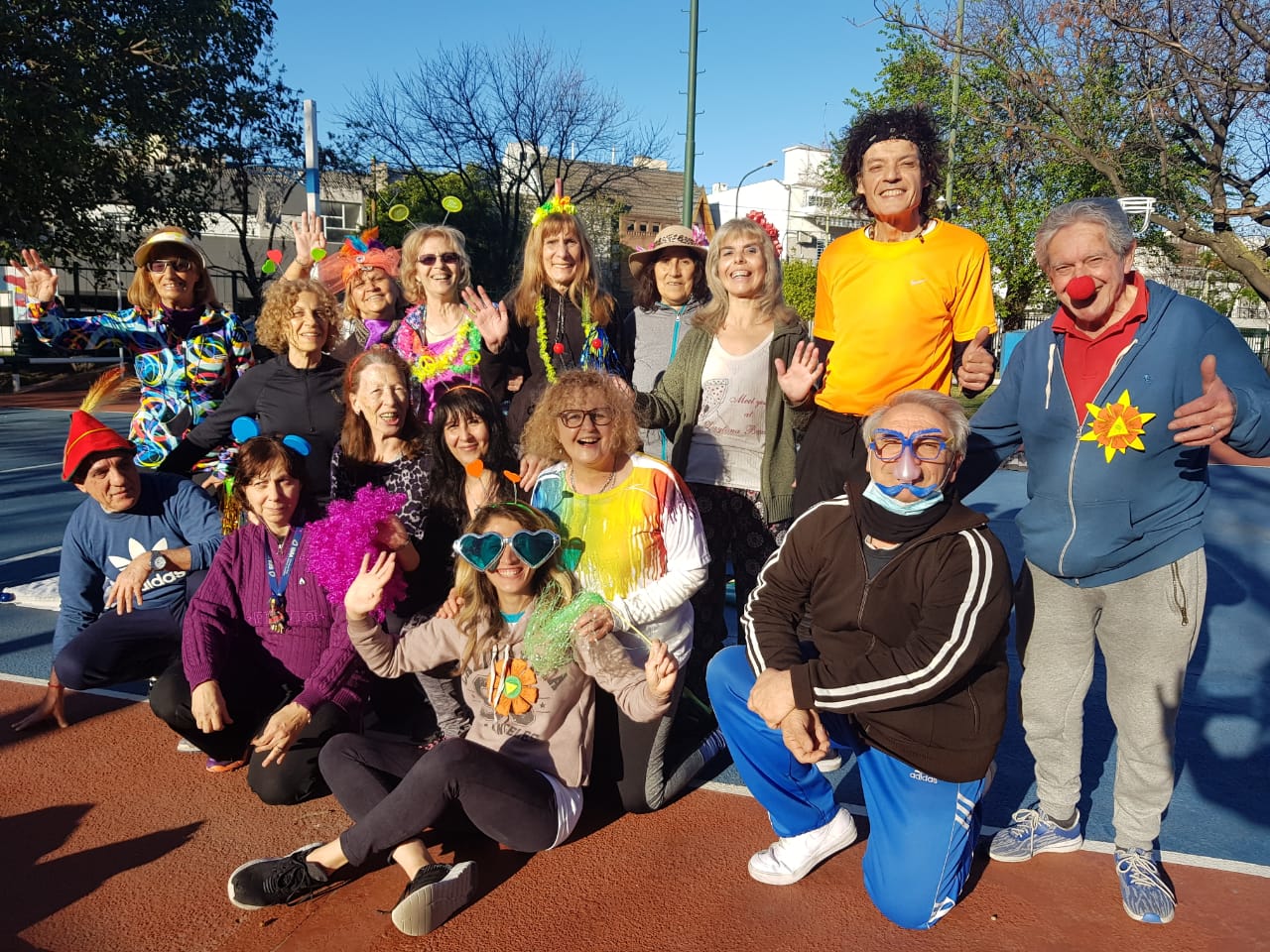 Actividad física, baile y picnic para festejar el Día del Jubilado 