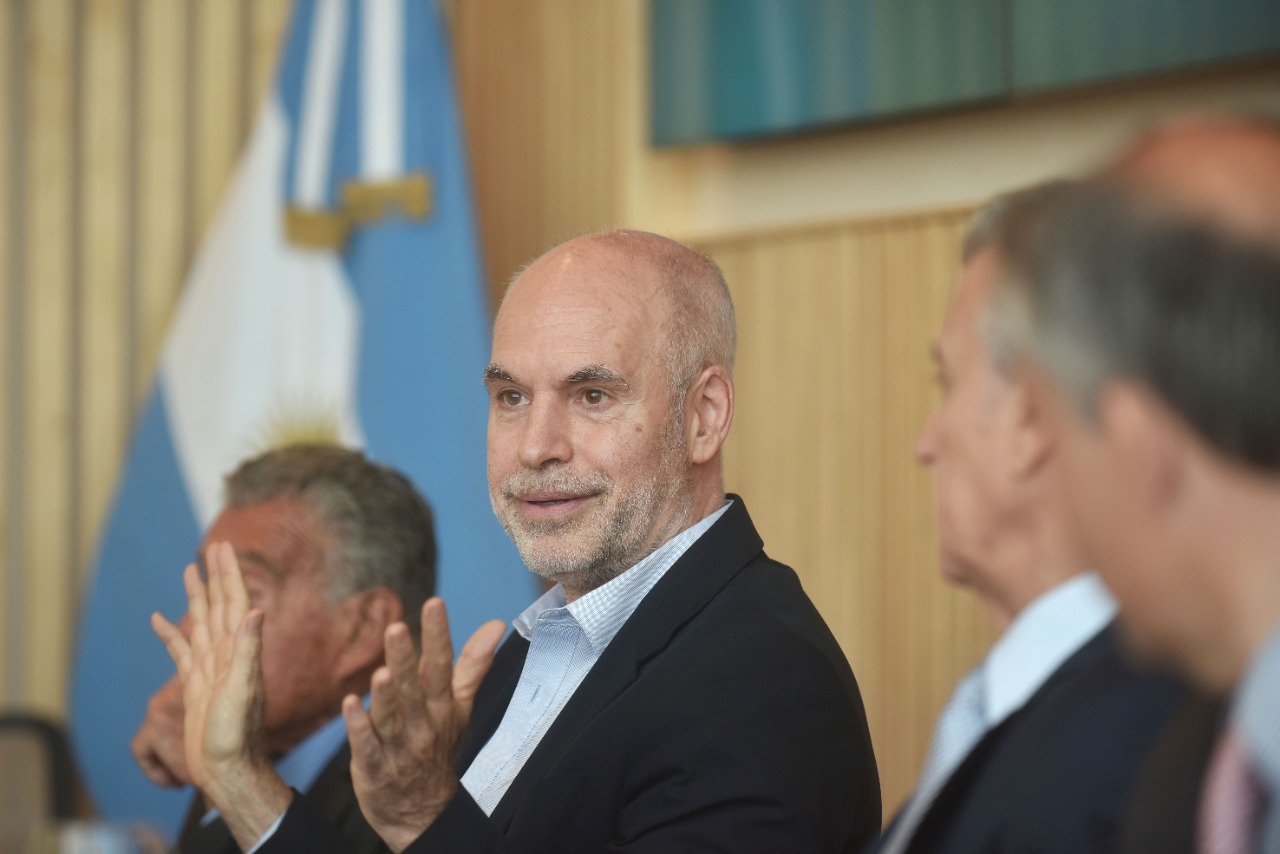 Rodríguez Larreta visitó la Cámara Argentina de Comercio y Servicio