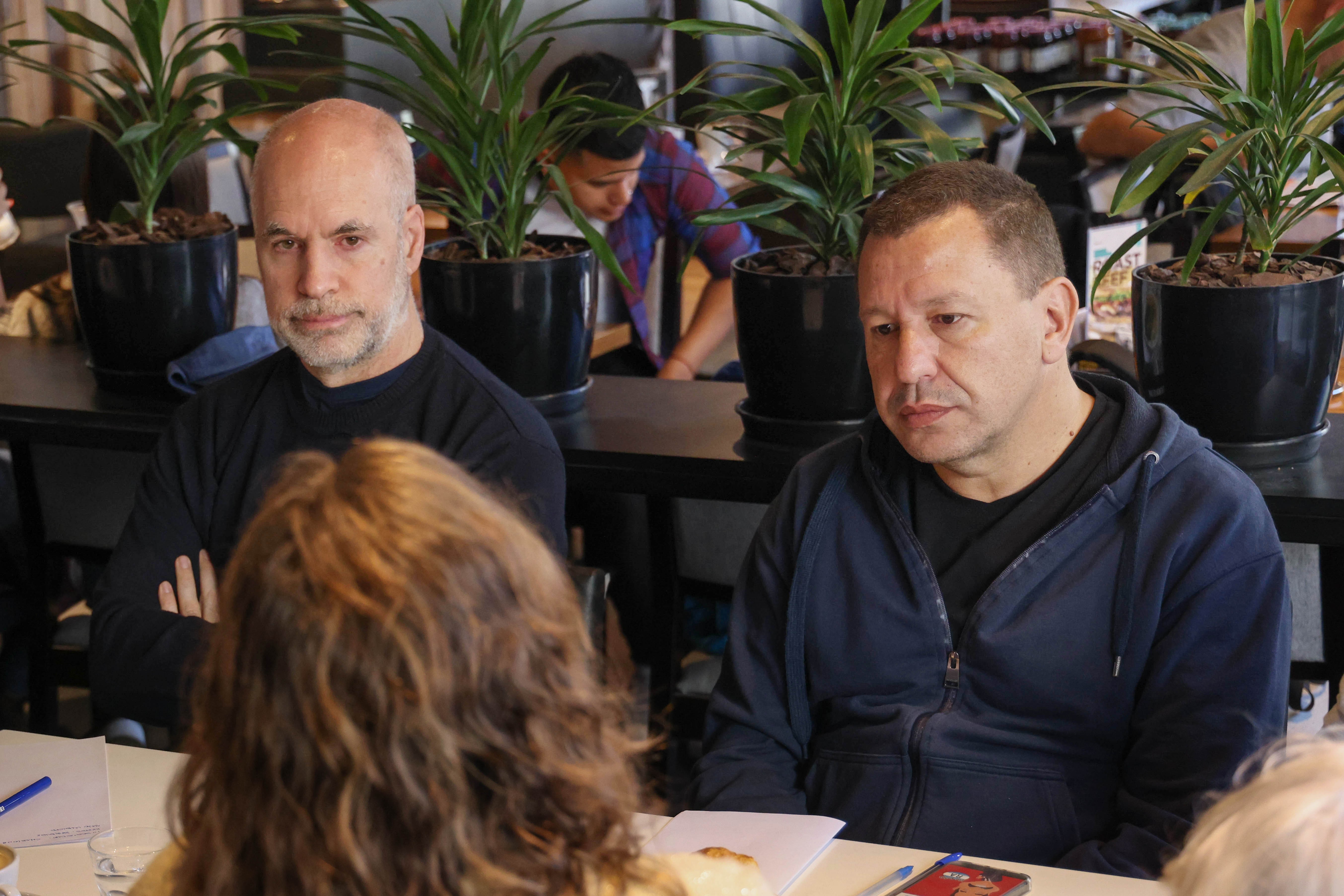 Rodríguez Larreta compartió un café con los vecinos de Chacarita