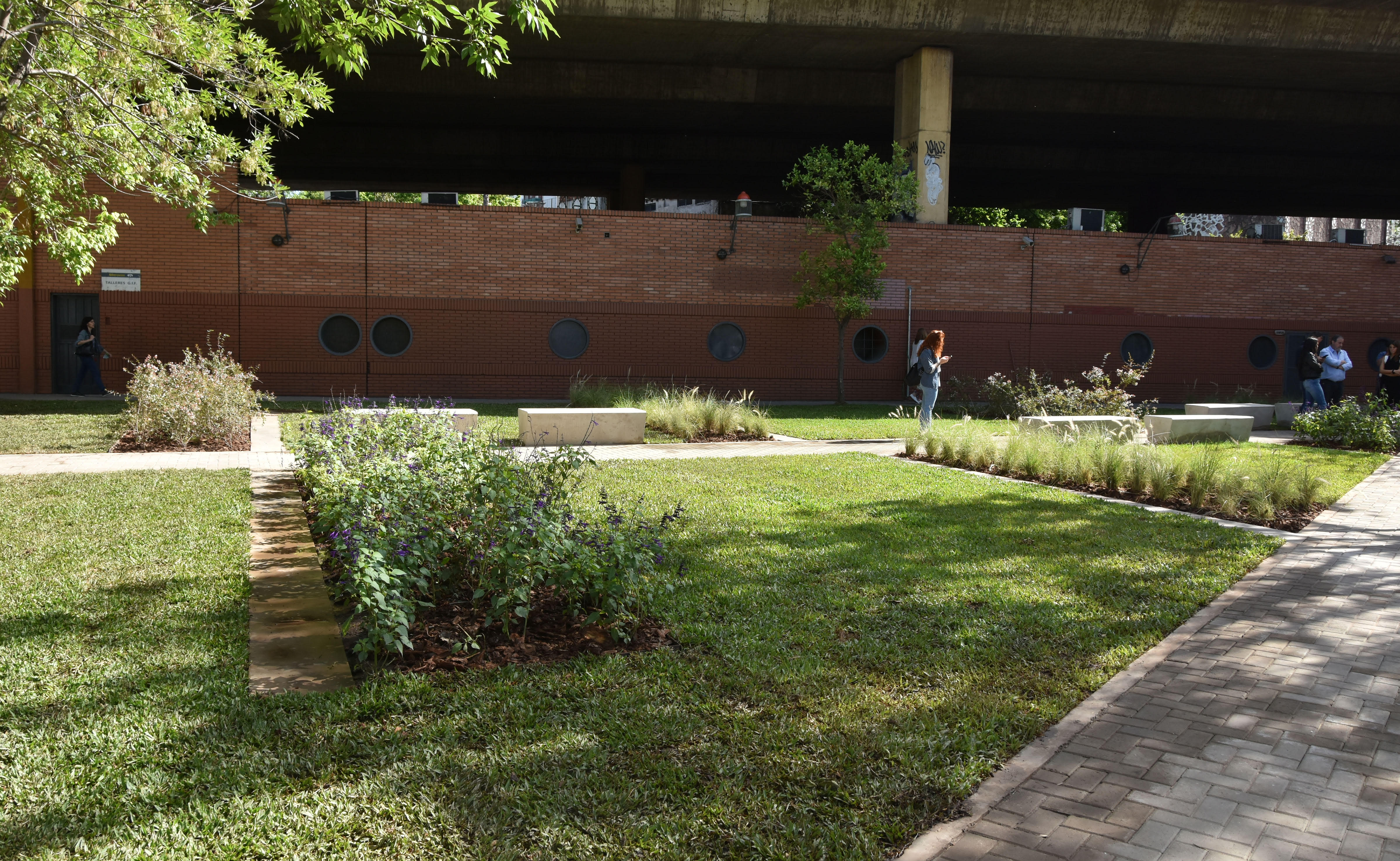 La Ciudad inauguró un nuevo espacio verde en Parque Chacabuco